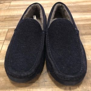 Ugg Ascot Slipper blue wool size 12